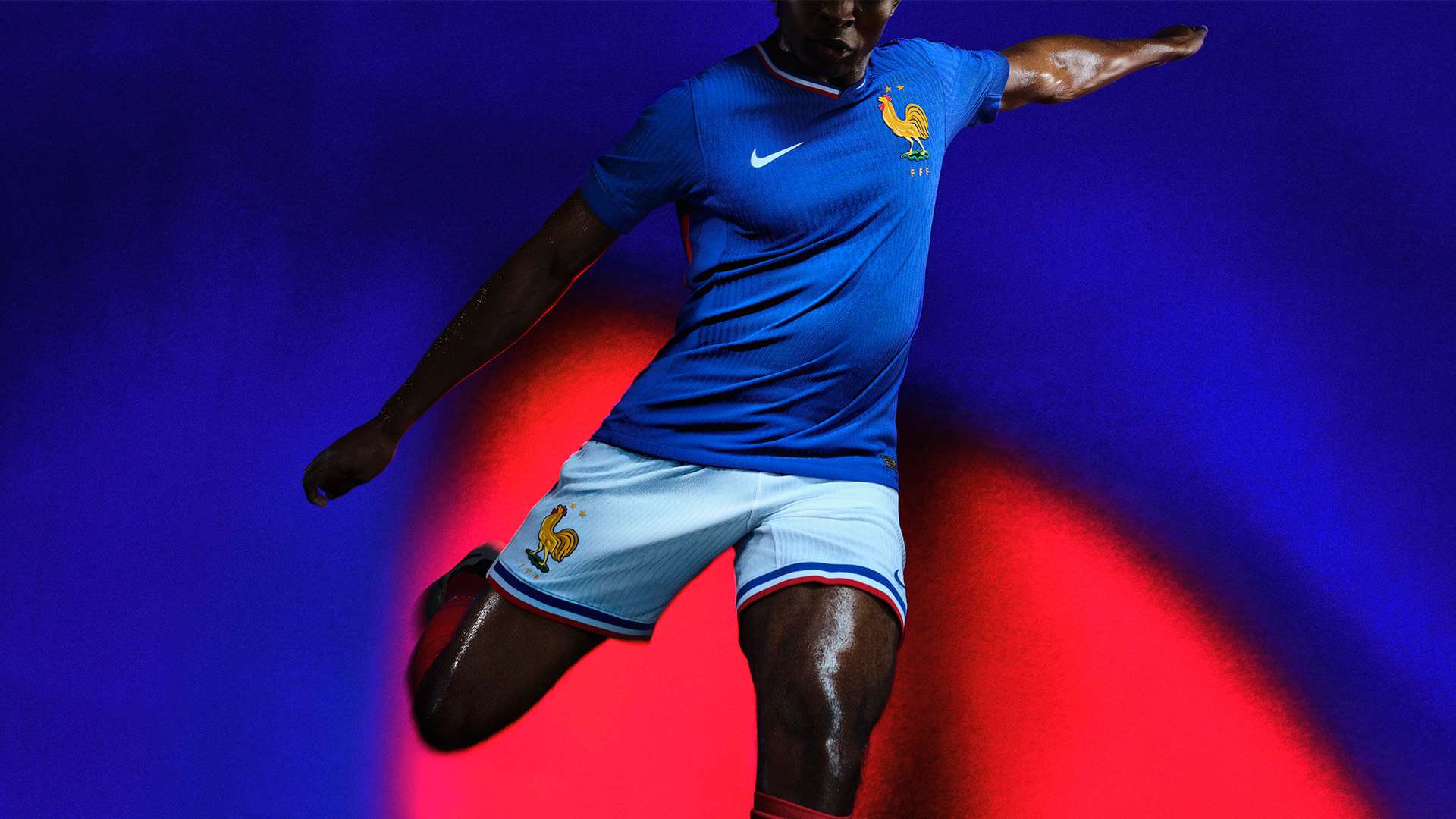 赫罗纳西甲三连胜勇夺榜首 17轮14胜领先皇马两分展现强大实力